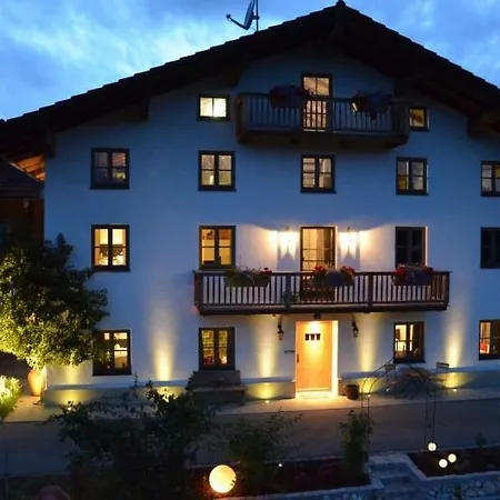 Koetzing Am Golfplatz * Chieming